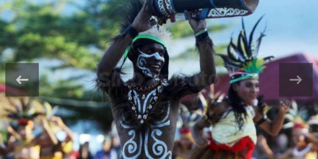 Guru Besar Linguistik Universitas Mataram : Mengindonesikan Orang Papua