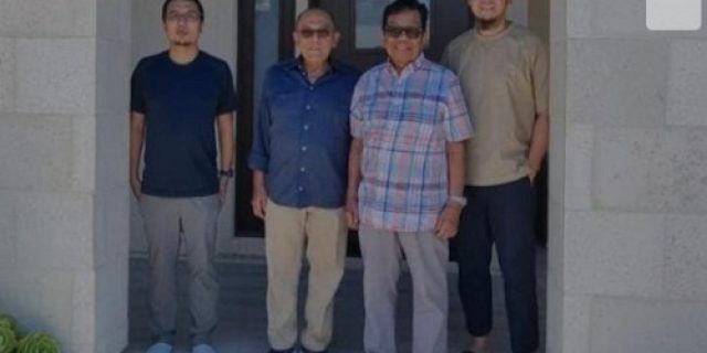 Aburizal Bakrie Minta Airlangga Selamatkan Diri dan Menjaga Partai Golkar