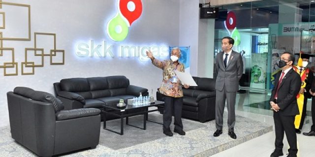 Presiden Joko Widodo Kunjungi Migas Corner