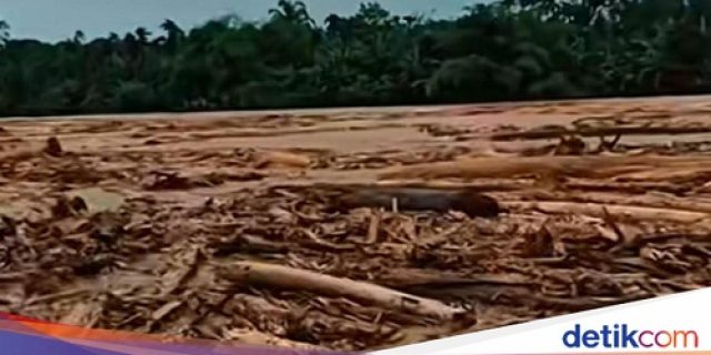 Tuhan Mengirim Air Untuk Membuka Aib Kita