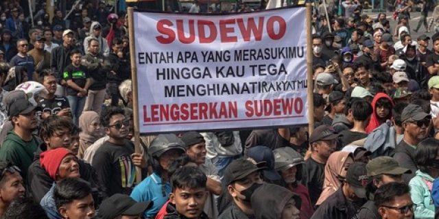 Rakyat Pati Menang, Bupati Sadewo Tumbang