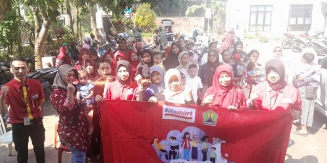 Alfamart Fokus Bantu Stunting di Kedungkandang Malang