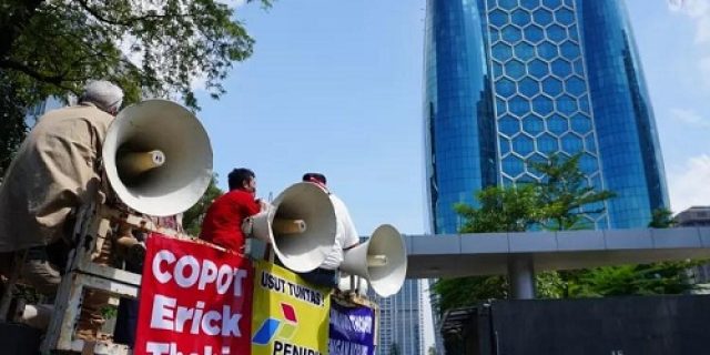 Aliansi Rakyat Menggugat Desak Erick Tohir Dipecat Aliansi Rakyat Menggugat Desak Erick Tohir Dipecat
