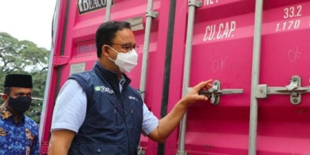 Anies Lepas Ekspor Perdana 19 Ton Beras ke Arab Saudi