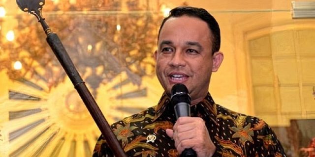 Belanda Kembalikan Tongkat Cokro Milik Pangeran Diponegoro, Diterima Langsung Anies Baswedan. Anies Menelikung Jokowi?