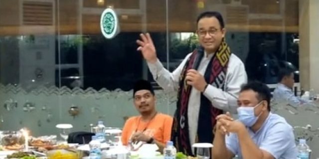 Anies Menggetarkan Makassar