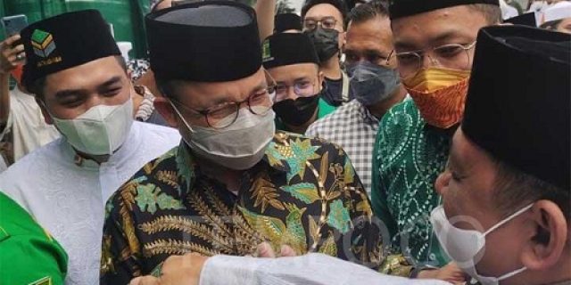 Ke Kantor PPP DKI, Anies Baswedan Disambut Takbir dan Teriakan Presiden 2024