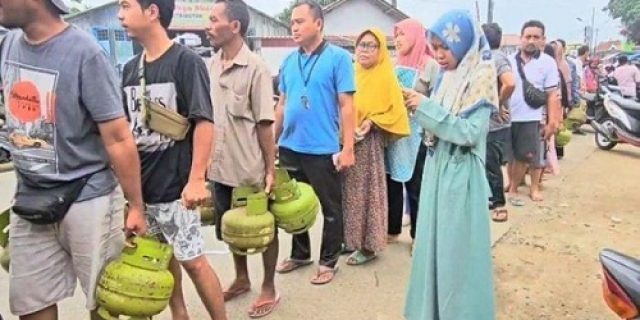 Evaluasi FTA, Satu Semester Pemerintahan Prabowo Subianto (Bagian 2): Bidang Politik Evaluasi FTA, Satu Semester Pemerintahan Prabowo Subianto (Bagian 2): Bidang Politik