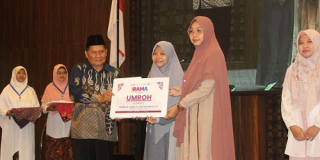 Guru Al-Qur’an SD Khazanah Ilmu Raih Hadiah Umroh Setelah Menjuarai Lomba Pembelajaran BTQ Inovatif