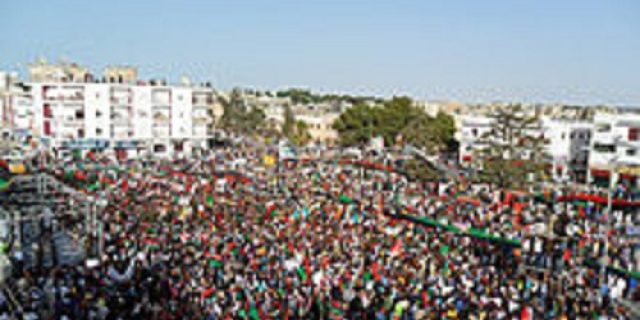 Suara Arus Bawah Berbeda Dengan Elit