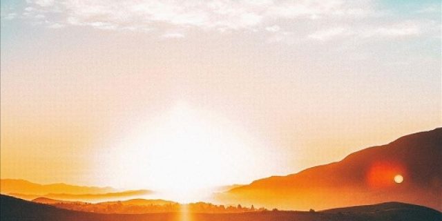 Australia kepanasan saat suhu udara mencapai 45 C pada hari Senin