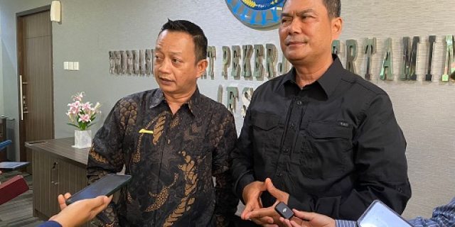 Bantah Harga Avtur Mahal, Presiden FSPPB: Yang Bikin Mahal Bukan Pertamina, Komponen Pajaknya Berlipat Ganda!! Bantah Harga Avtur Mahal, Presiden FSPPB: Yang Bikin Mahal Bukan Pertamina, Komponen Pajaknya Berlipat Ganda!!