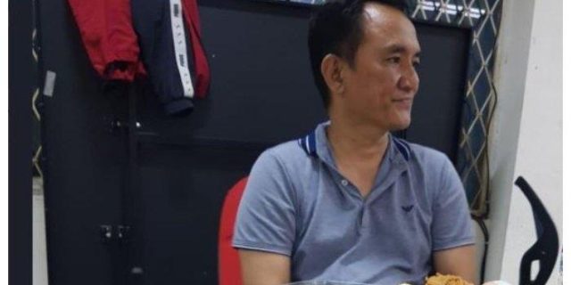 Hoax! Polri Tegaskan Tidak Ada Perempuan Dalam Penangkapan Andi Arief