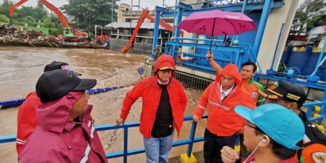 Banjir landa Jakarta, Anies Perintahkan Seluruh Jajarannya Turun Bantu Warga