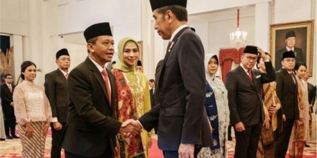 Media Asing Soroti Pergantian Menteri Saat Masa Jabatan Kurang 2 Bulan Media Asing Soroti Pergantian Menteri Saat Masa Jabatan Kurang 2 Bulan