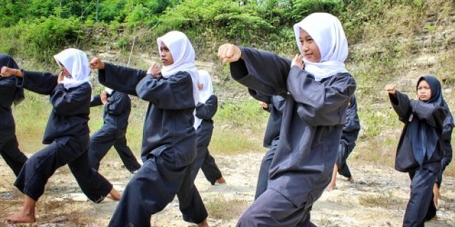 Egosentris Masih Melekat Kuat, Dibalik Baju Sakral Sang Pendekar