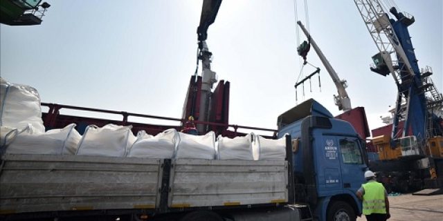 Menteri Ultranasionalis Israel memblokir pengiriman tepung ke Gaza