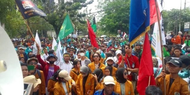 Demo Mahasiswa Bersama Rakyat, Rezim Akan Tumbang
