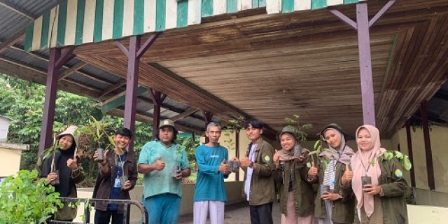 Seribu Bibit Pohon dari Mahasiswa KUKERTA Desa Suka Mulya Untuk Masyarakat