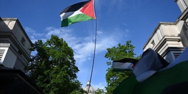 CEO Exxon Mobil ‘ancam” tidak mempekerjakan mahasiswa yang ikut dalam protes pro-Palestina