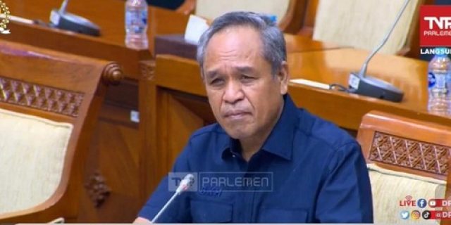 Benny K Harman Minta Tentara Ditarik dari Pengamanan di Kejagung, CERI: Anggota Komisi III DPR Mau Intervensi Panglima TNI?