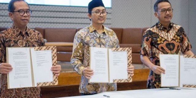 Percepat Jaminan Produk Halal: ITS, IKA ITS dan BPJPH Deklarasi Kolaboratif Produktif