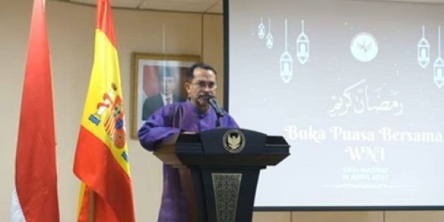 Menyongsong Lailatul Qadar di KBRI Madrid Menyongsong Lailatul Qadar di KBRI Madrid