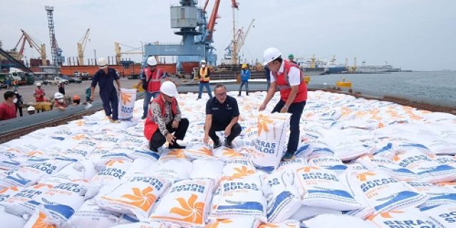 BULOG Pastikan Kedatangan Beras Impor Jamin Stabilitas Harga