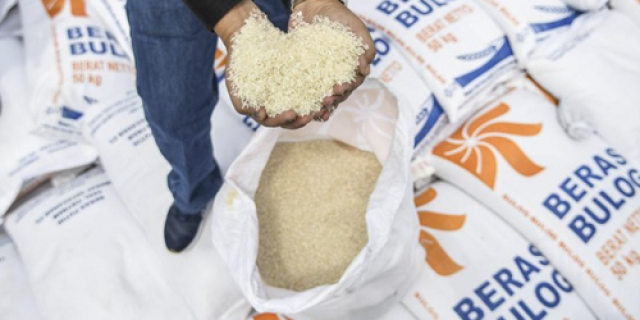 Antisipasi El Nino, Bulog Punya Stok Beras 350 Ribu Ton Ditambah Impor Antisipasi El Nino, Bulog Punya Stok Beras 350 Ribu Ton Ditambah Impor