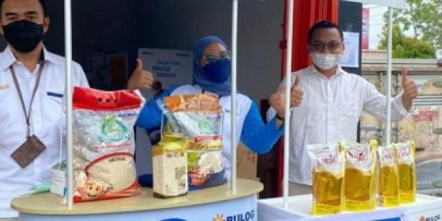 Operasi Pasar, Bulog Riau Kepri Salurkan Minyak Goreng Murah
