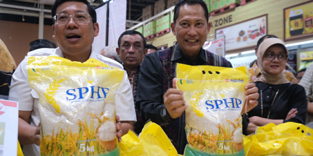 Stok Melimpah, BULOG Pastikan Beras Operasi Pasar (SPHP) Tersedia di Semua Tempat