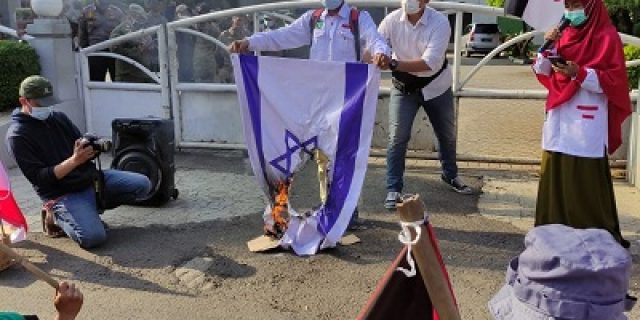 Duta Al-Quds Internasional : Hembusan Terakhir Negara Israel
