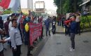 OJK diminta tak ikut berpolitik soal kisruh bank jatim