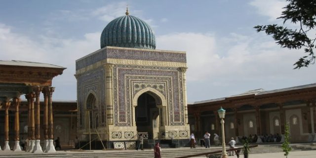 Soekarno Pernah Ancam Uni Sovyet Untuk Pindahkan Makam Imam Buchori Ke Indonesia