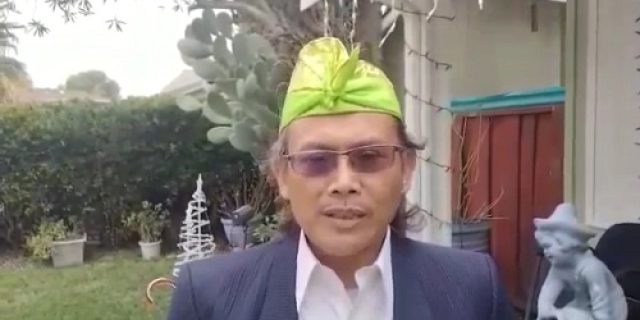 Chris Komari: Bang Ubed, You Are Not Alone