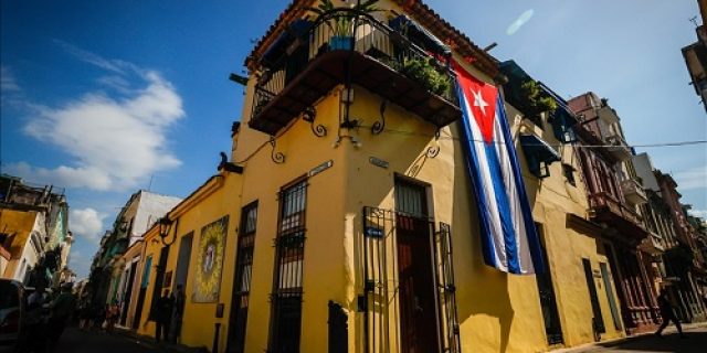 Rusia dan Kuba berjanji untuk menolak sanksi Barat, memperluas kemitraan strategis