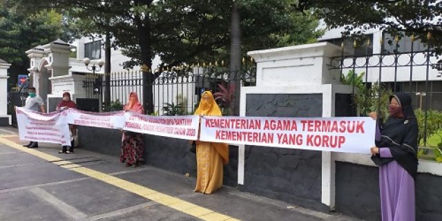 Unjukrasa di kantor Kemenag RI, FORSAK : Patut diduga aparat Kemenag daerah terlibat korupsi bantuan BOP