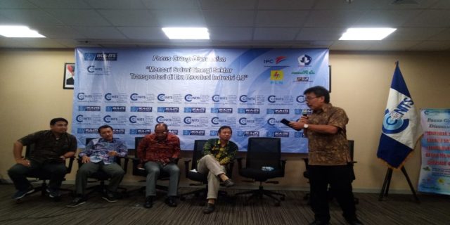 Mendorong kendaraan listrik untuk mengurangi ketergantungan BBM dan meningkatkan ketahanan energi