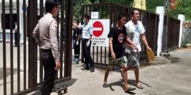 DPR : TKI dilarang pulang, TKA China dipersilahkan masuk