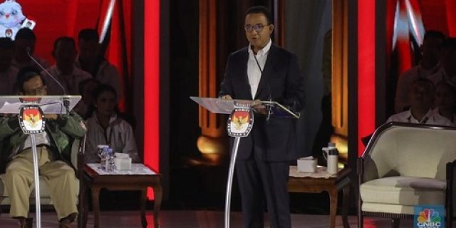 Menyoal Pembelian Alutsista Bekas Menyoal Pembelian Alutsista Bekas