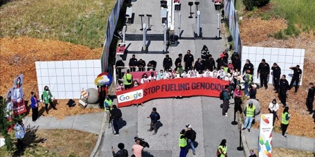 Demonstran pro-Palestina memprotes konferensi pengembang Google I/O