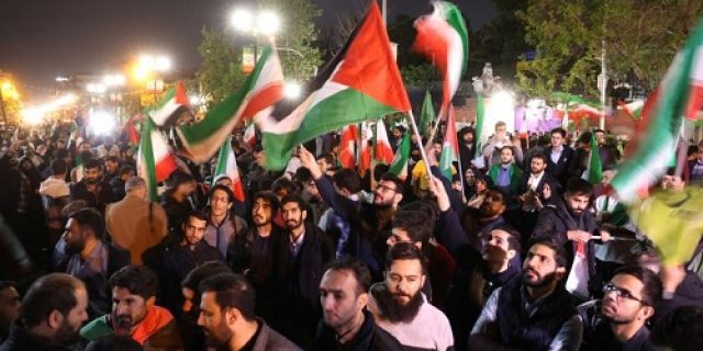 Hamas mendukung Iran setelah serangan rudal dan drone balasan terhadap Israel