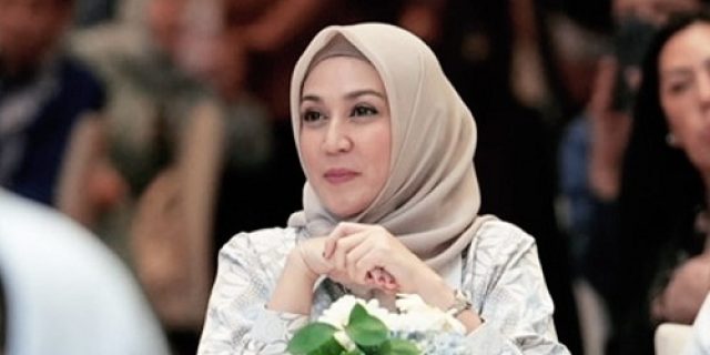 Dina Lorenza  Fraksi Demokrat Dukung Kenaikan PPN 12 Persen dengan Syarat Tetap Melindungi Masyarakat Menengah ke Bawah