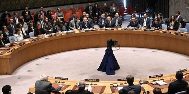 Aljazair meminta pertemuan darurat Dewan Keamanan PBB tentang Palestina di tengah serangan Israel yang terus berlanjut Aljazair meminta pertemuan darurat Dewan Keamanan PBB tentang Palestina di tengah serangan Israel yang terus berlanjut