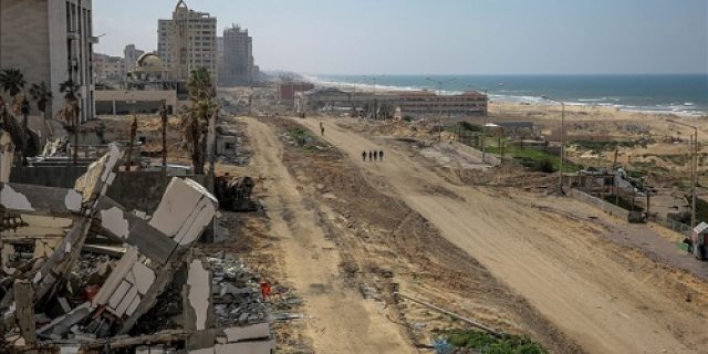 Pembangunan dermaga sementara untuk memberikan bantuan ke Gaza dimulai Pembangunan dermaga sementara untuk memberikan bantuan ke Gaza dimulai