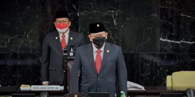 Indonesia Kedatangan 62,6 Juta Vaksin, Ketua DPD RI Optimis 4 Juta Suntikan Perhari Tercapai Indonesia Kedatangan 62,6 Juta Vaksin, Ketua DPD RI Optimis 4 Juta Suntikan Perhari Tercapai