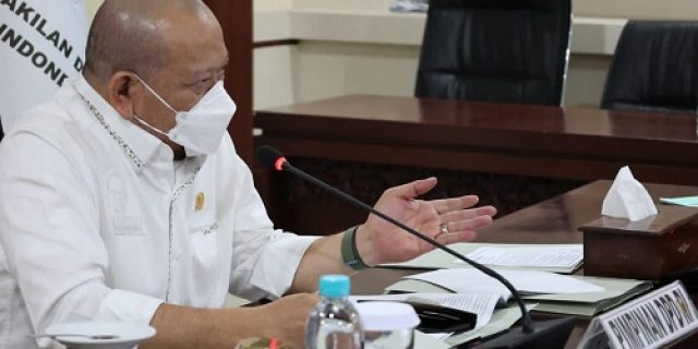 Sambut Positif Penambahan Anggaran Bansos, Ketua DPD RI: Bantuan Harus Segera Dibagikan  