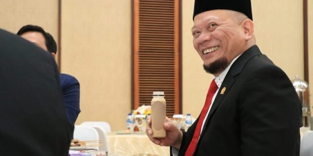Pengabdian Tulus Bidan Eros untuk Suku Baduy Diapresiasi Ketua DPD RI Pengabdian Tulus Bidan Eros untuk Suku Baduy Diapresiasi Ketua DPD RI