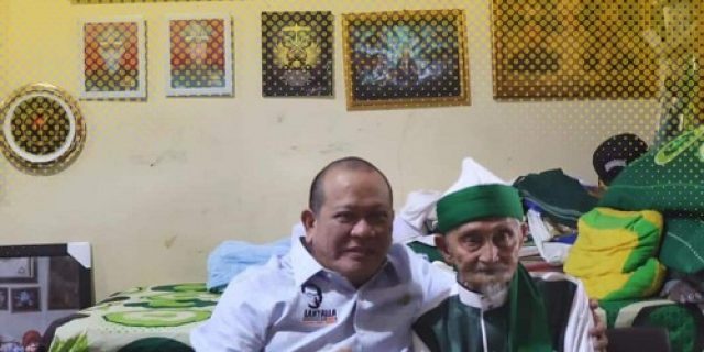 Kunjungi Abah Ahmad Busthomi Kawung Luwuk, LaNyalla: Indonesia Beruntung Punya Ulama dan Pesantren