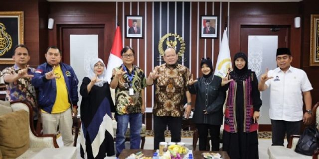 Forum Alumni Perguruan Tinggi Indonesia Dukung Upaya Ketua DPD RI Kembalikan UUD 1945 Naskah Asli   